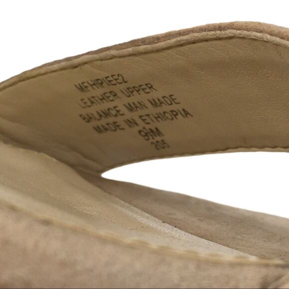 Marc Fisher Hipiee2 Suede Wedge Sandals - 9.5 - Picture 12 of 12